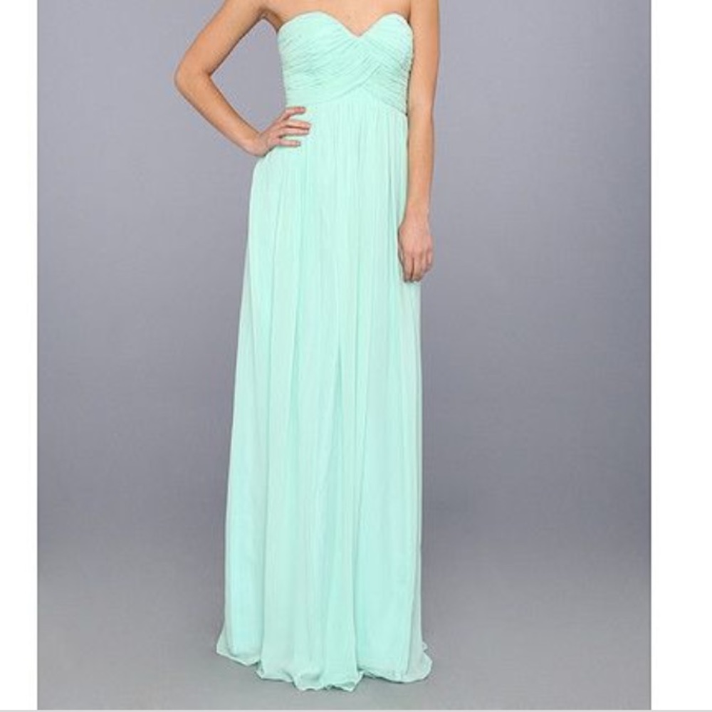 Donna Morgan “Laura” Sweetheart Chiffon Dress